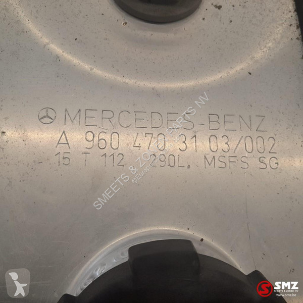 Запчасти для грузовика Mercedes Occ...