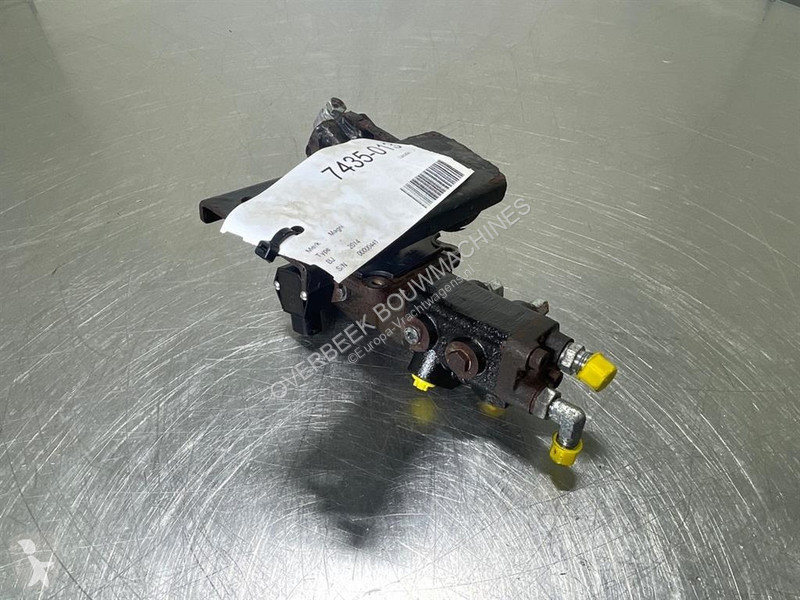 RTH5.30-165240/A-Brake pedal truck part