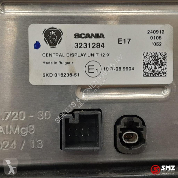 Scania Central Display 12,9
