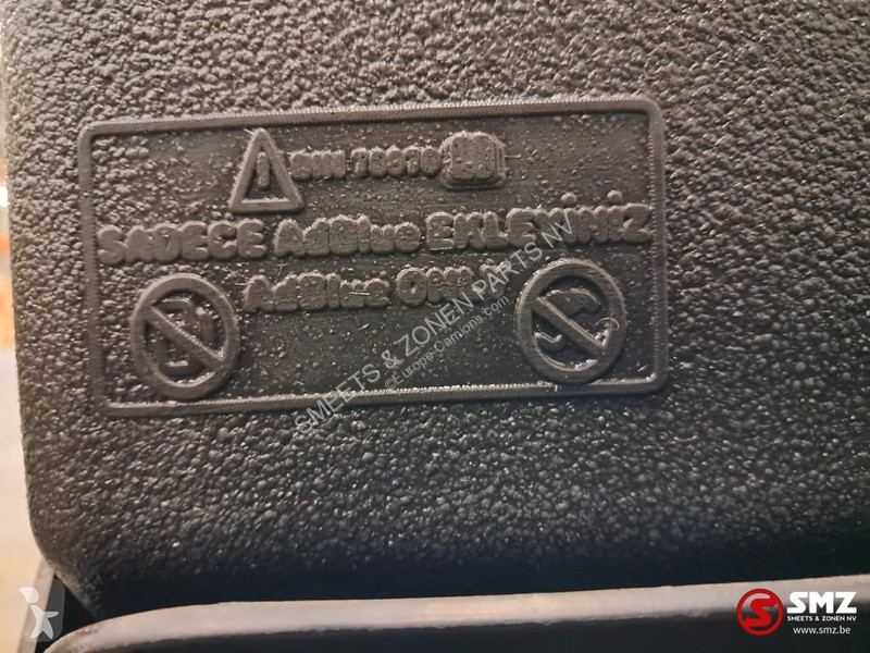 Náhradní díly pro kamiony Ford Occ AdBlue tank...