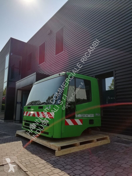 Pezzi di ricambio per mezzi pesanti Iveco...