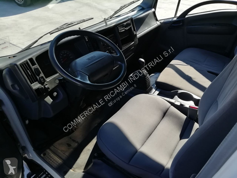 قطع غيار الآليات الثقيلة Isuzu WIDE CABIN...