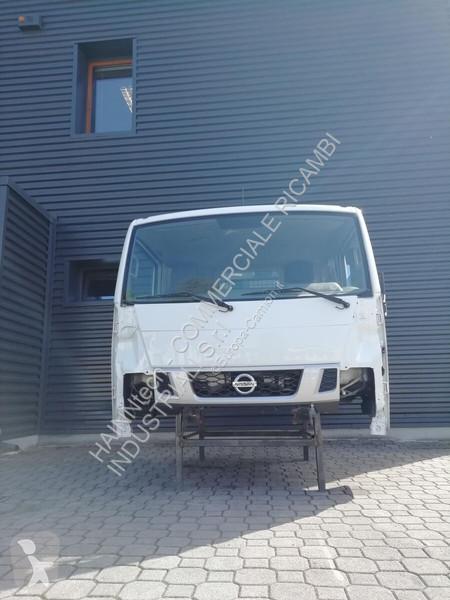 قطع غيار الآليات الثقيلة Nissan NT400
