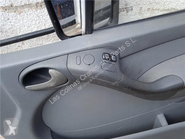 Reservdelar lastbilar  Porte pour camion...