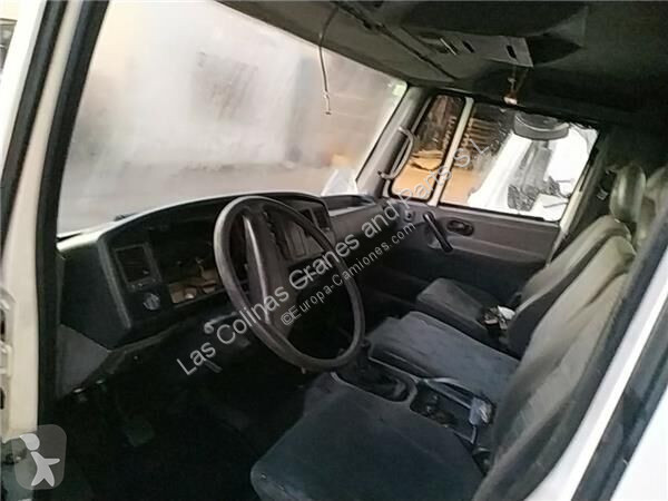 Náhradní díly pro kamiony Nissan Cabine Cabina...