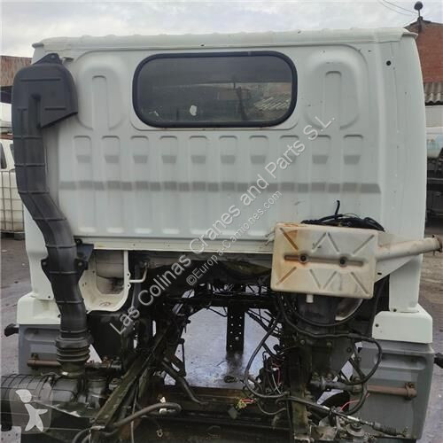 Piese camioane Nissan Cabine pour camion   E 90.32