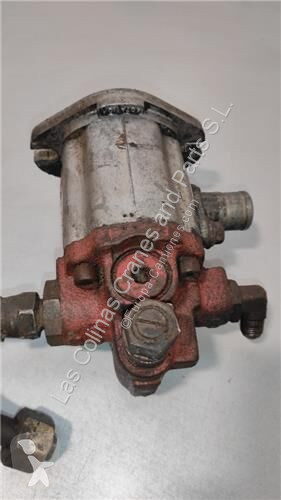 Piese camioane Nissan Pompe hydraulique pour...