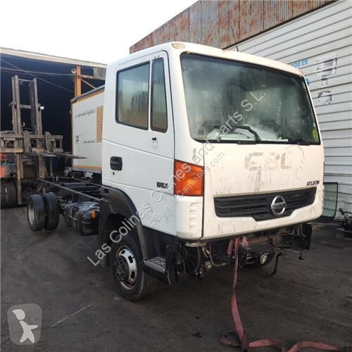 Pièces poids lourds Nissan Vérin hydraulique...