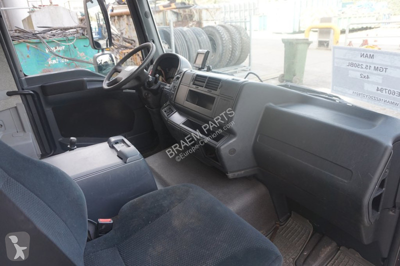 Pièces poids lourds MAN F99L10  6 CYL...