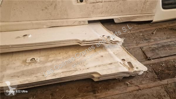 Vrachtwagenonderdelen DAF Aileron pour tracteur...