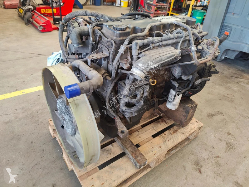 Vrachtwagenonderdelen Iveco F4AE0681*D (210HP...