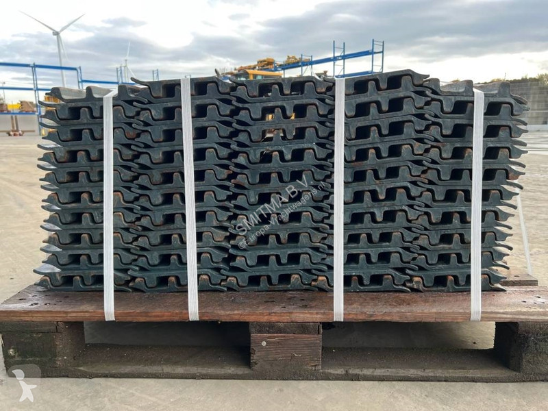 Pièces poids lourds Hyundai R210 / R215 / R220...