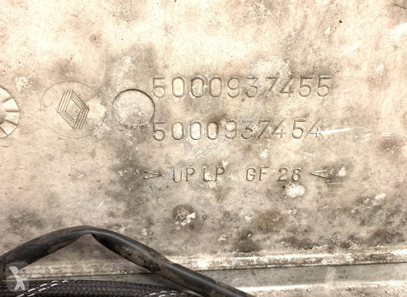 قطع غيار الآليات الثقيلة Renault TRUCKS Dxi...