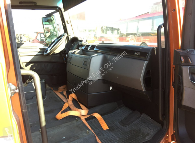 قطع غيار الآليات الثقيلة MAN TGX 33.680 (01.07-)