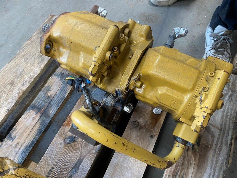 Nyttofordon Caterpillar D11 Hydraulic Piston...