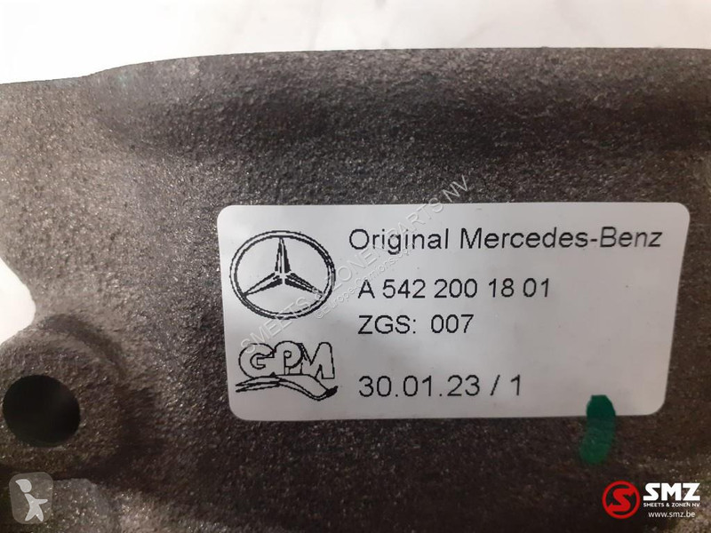 Pièces poids lourds Mercedes waterpomp OM501...