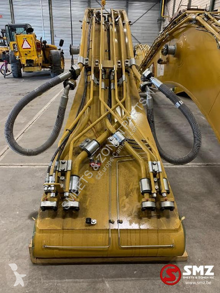 قطع غيار الآليات الثقيلة Caterpillar...