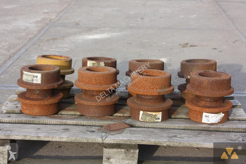 Pièces poids lourds Komatsu D85-21 Carrier roller