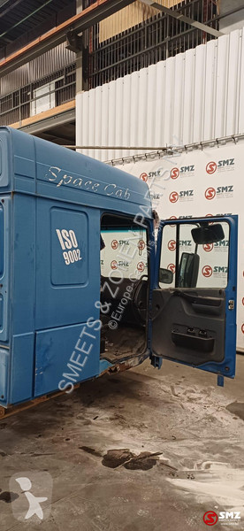 قطع غيار الآليات الثقيلة DAF Occ cabine DAF 95 XF
