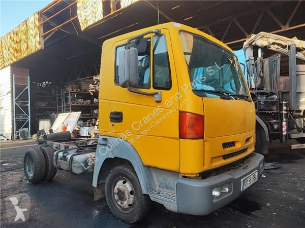 قطع غيار الآليات الثقيلة Nissan Pompe...
