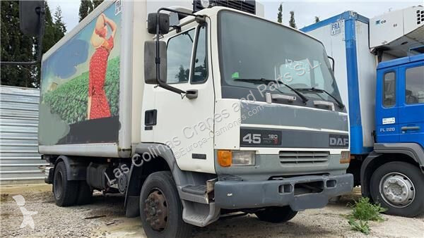 قطع غيار الآليات الثقيلة DAF Réservoir d'air...