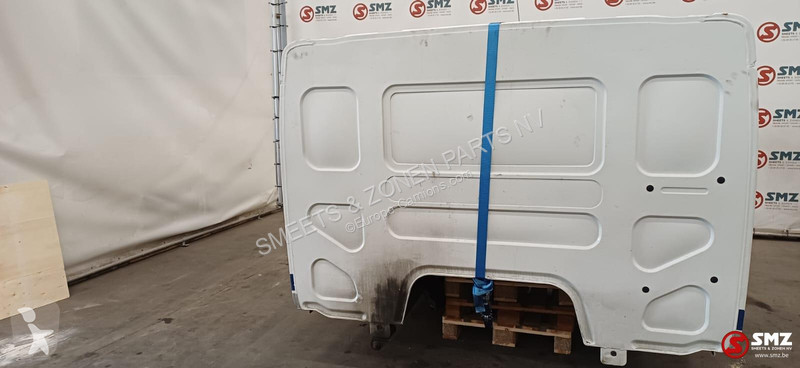 قطع غيار الآليات الثقيلة Renault Occ cabine...