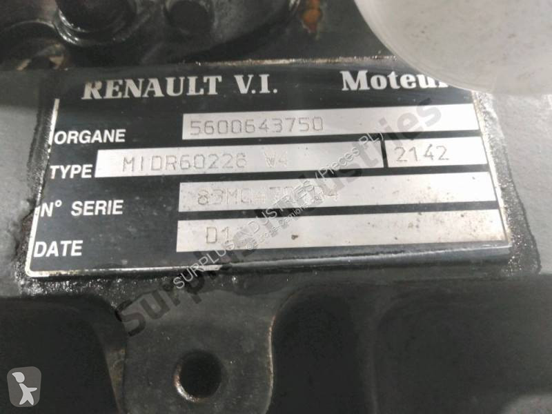 قطع غيار الآليات الثقيلة Renault
