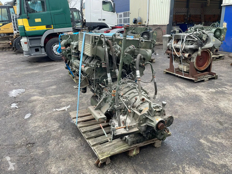 Náhradní díly pro kamiony Deutz V8 Engine +...