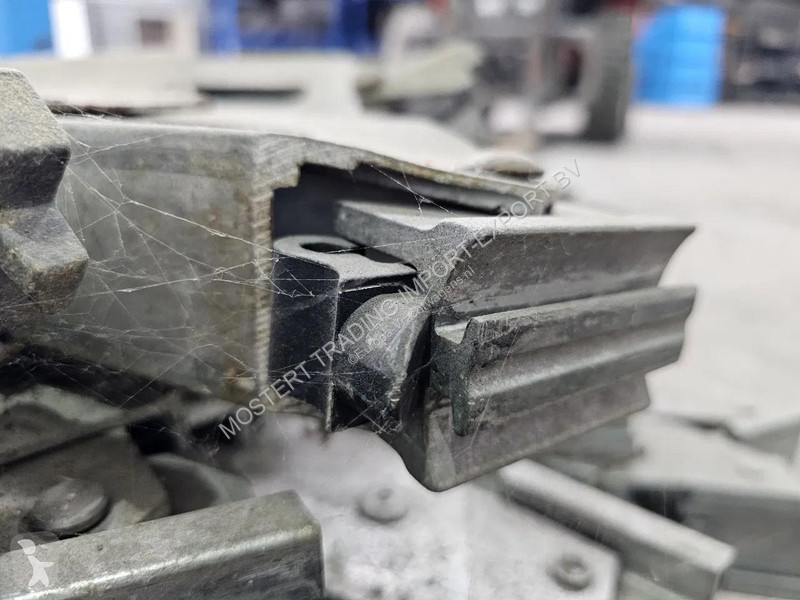 قطع غيار الآليات الثقيلة Schmitz Cargobull...