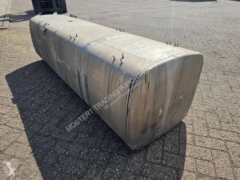Náhradní díly stavba DAF Dieseltank DAF XF106...