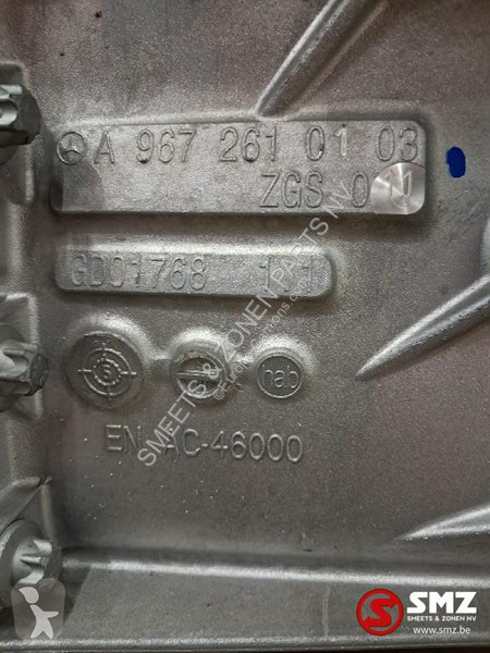 قطع غيار الآليات الثقيلة Mercedes...