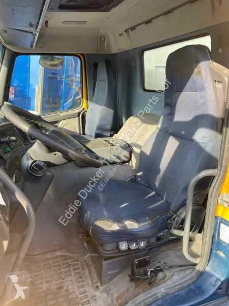 قطع غيار الآليات الثقيلة Volvo DAY CAB