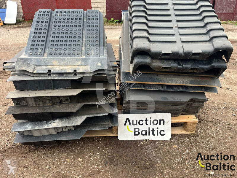 قطع غيار الآليات الثقيلة Scania Truck battery...