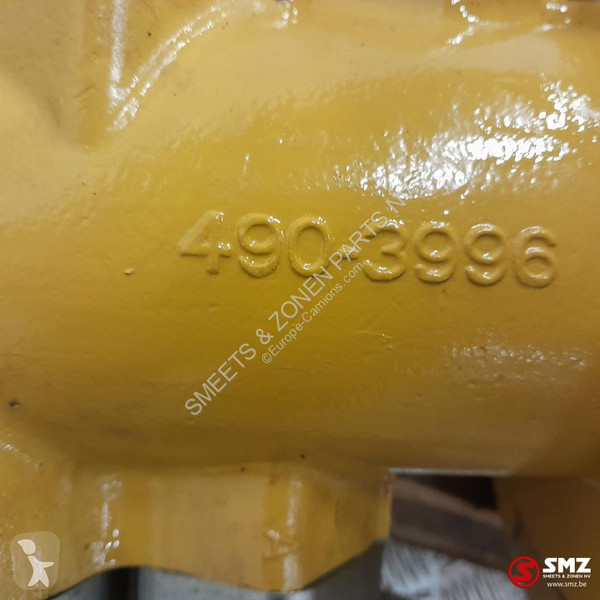 Pezzi di ricambio per mezzi pesanti Caterpillar...