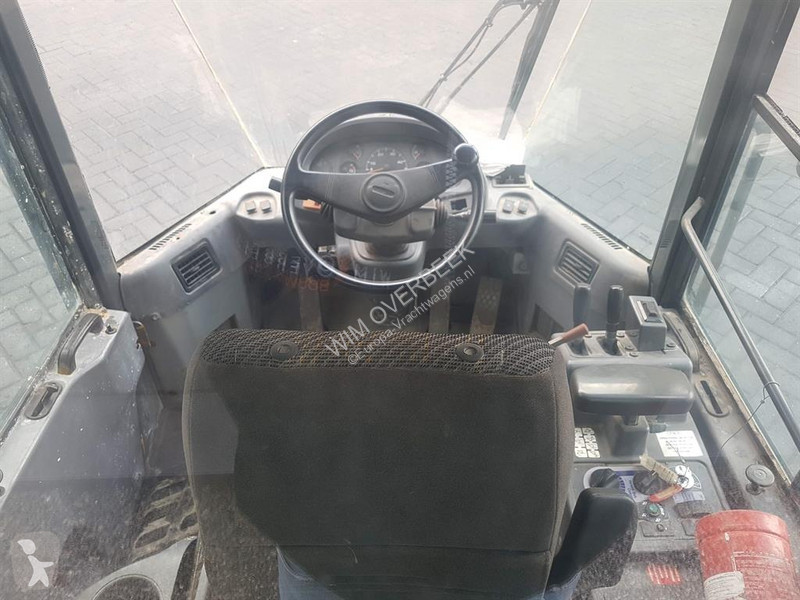 قطع غيار الآليات الثقيلة Komatsu WA 320 - 5H -...