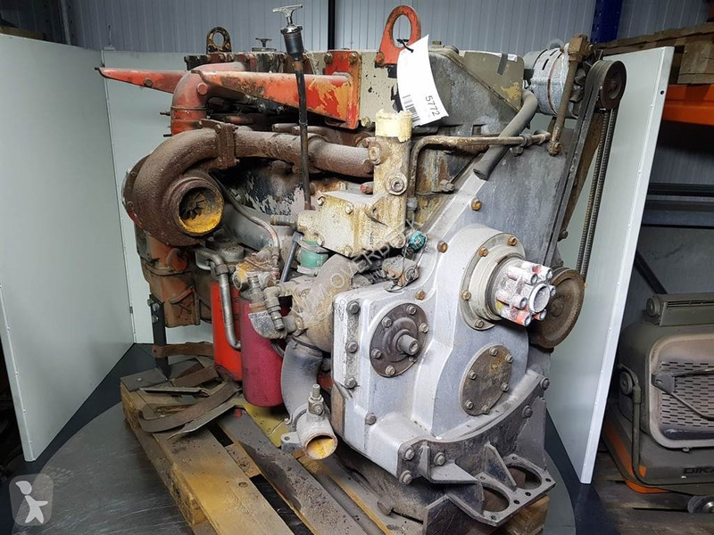 قطع غيار الآليات الثقيلة O&K L45-Cummins...