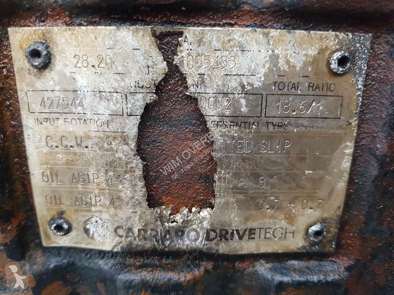 قطع غيار الآليات الثقيلة Yanmar V70...