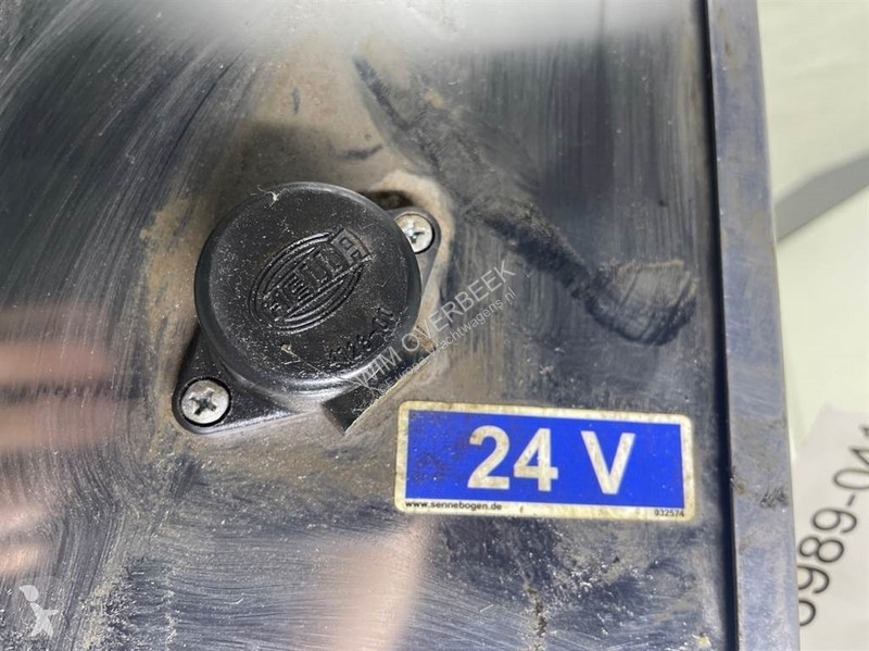 Vrachtwagenonderdelen  835E-175343-Switch...