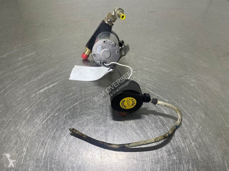 قطع غيار الآليات الثقيلة Ahlmann AZ150-Piusi...