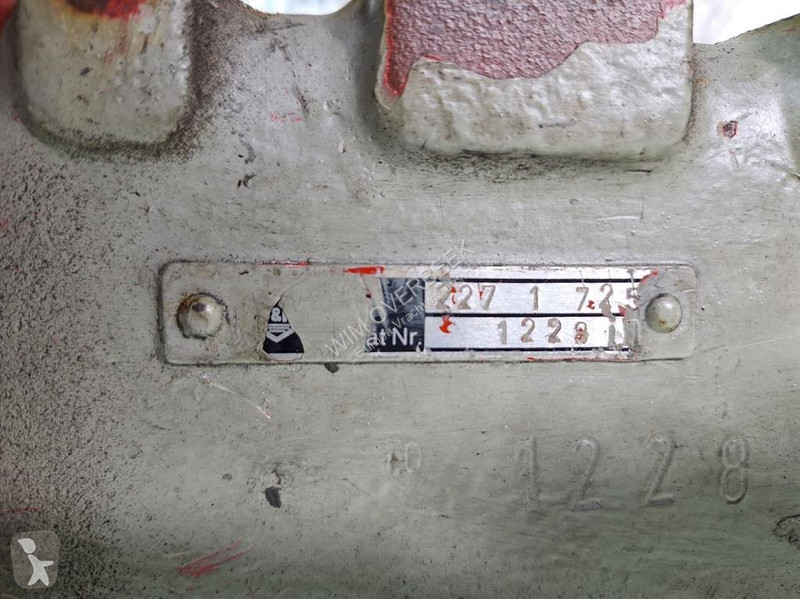 Pezzi di ricambio per mezzi pesanti O&K...