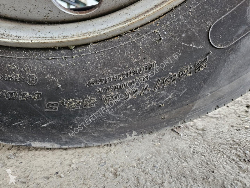 Pezzi di ricambio per mezzi pesanti Mercedes...