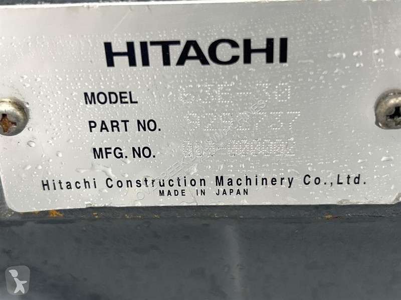قطع غيار الآليات الثقيلة Hitachi...