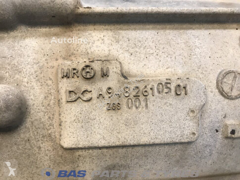 قطع غيار الآليات الثقيلة Mercedes housing Mercedes