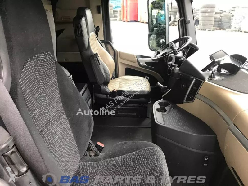 قطع غيار الآليات الثقيلة Mercedes