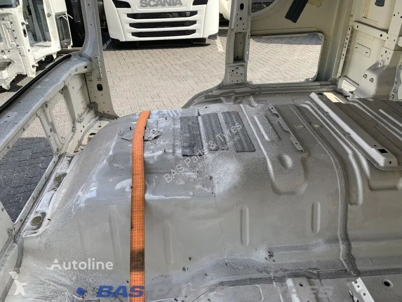 قطع غيار الآليات الثقيلة Scania