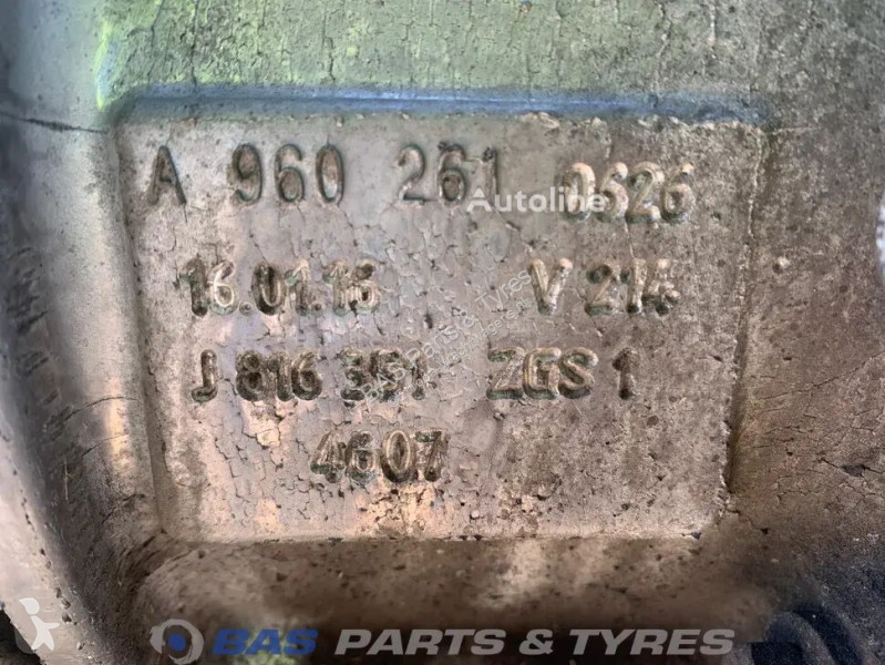 قطع غيار الآليات الثقيلة Mercedes