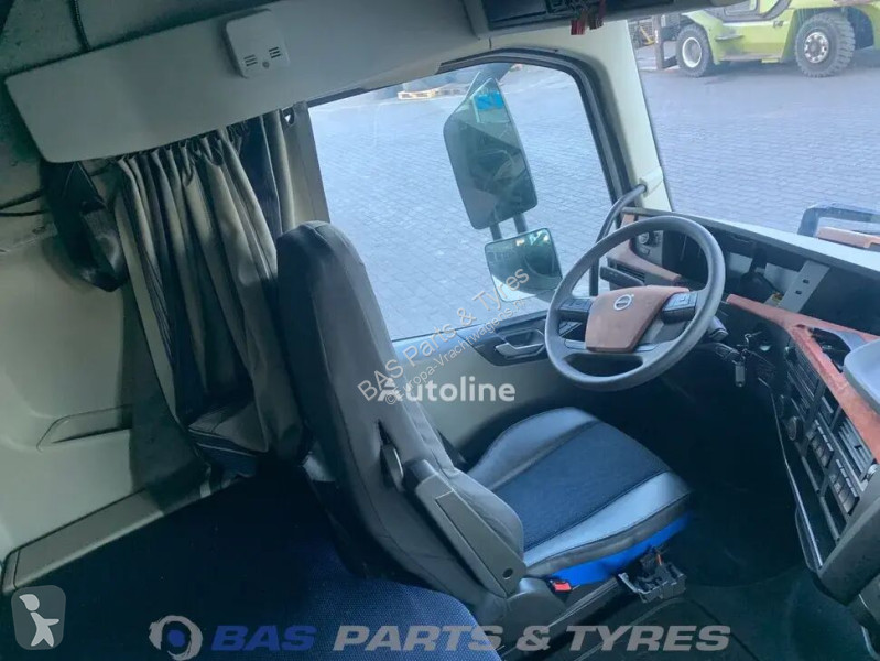 قطع غيار الآليات الثقيلة Volvo
