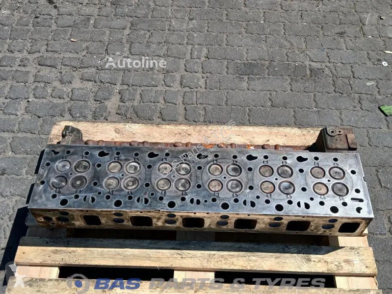 قطع غيار الآليات الثقيلة Volvo Cylinderhead...