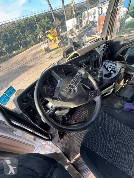 قطع غيار الآليات الثقيلة Mercedes