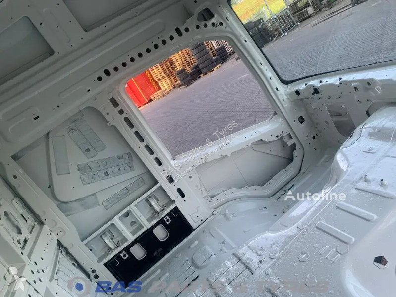 قطع غيار الآليات الثقيلة Volvo